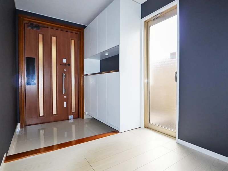 夙川城山パークハイム（3LDK）中古マンションの玄関